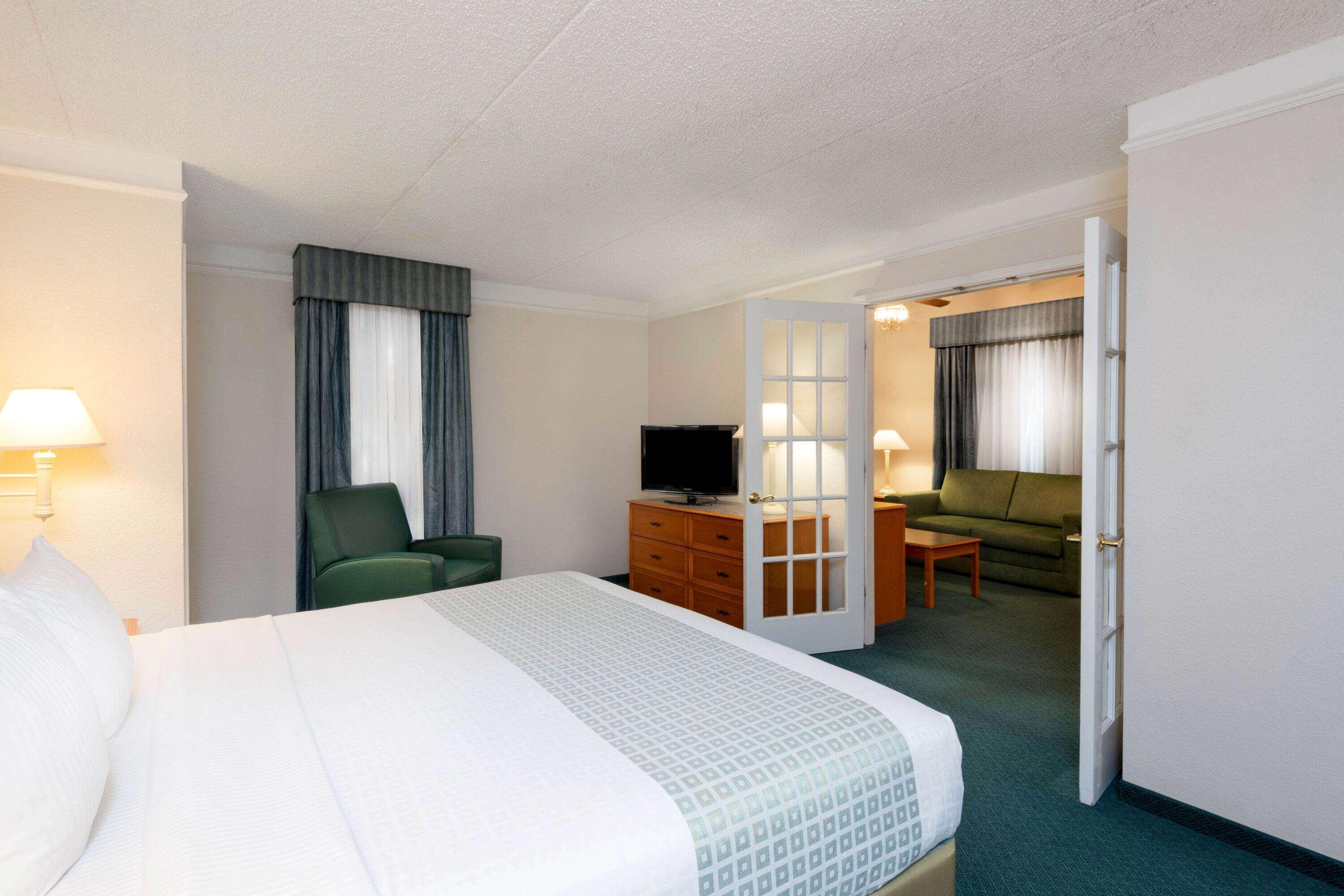 La Quinta Inn By Wyndham Farmington Extérieur photo