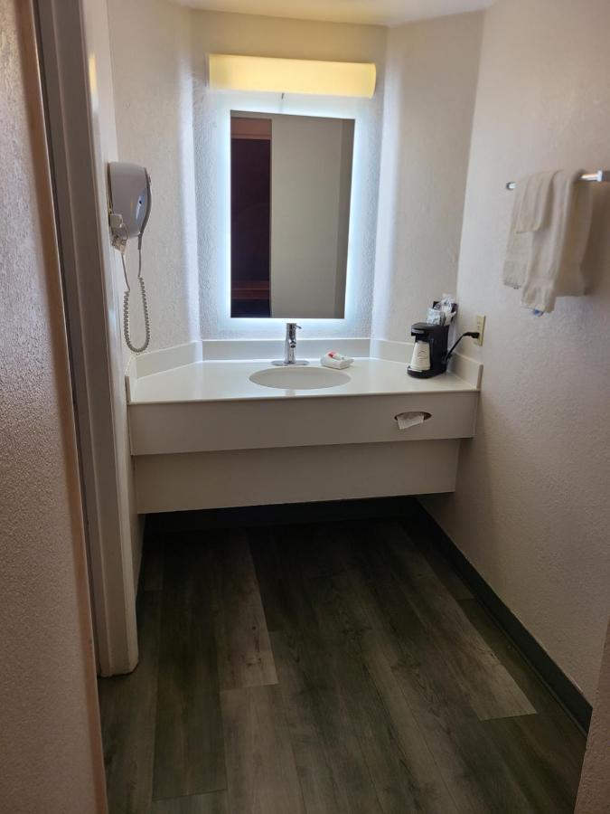La Quinta Inn By Wyndham Farmington Extérieur photo