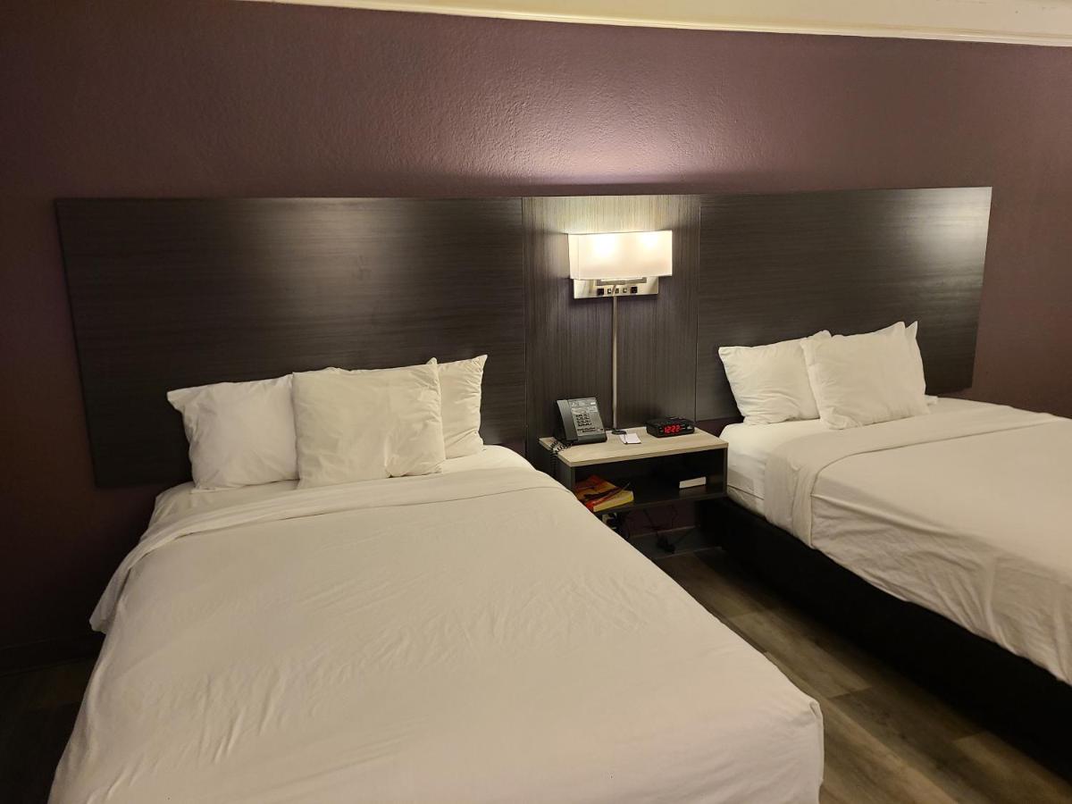 La Quinta Inn By Wyndham Farmington Extérieur photo