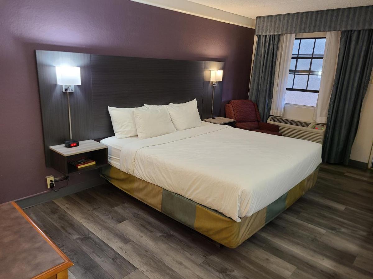 La Quinta Inn By Wyndham Farmington Extérieur photo