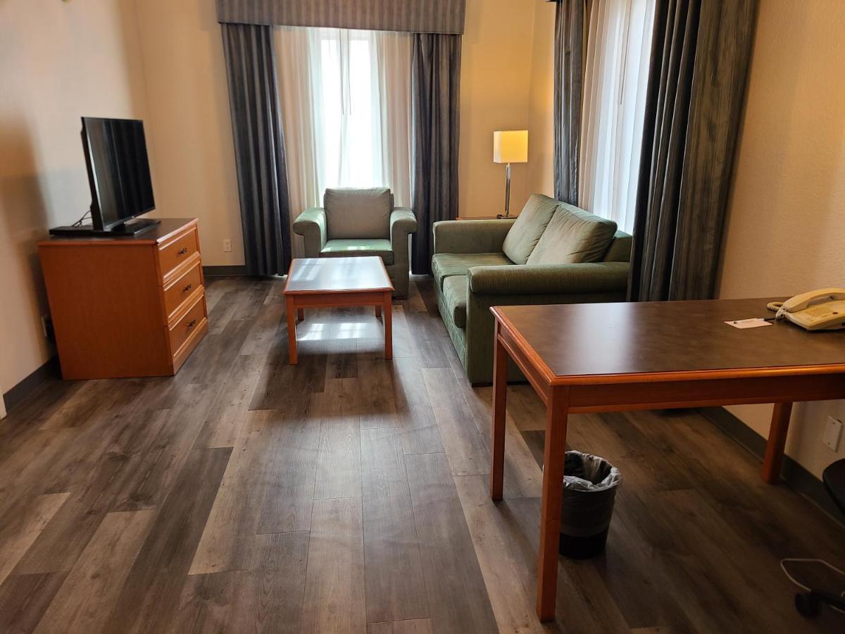 La Quinta Inn By Wyndham Farmington Extérieur photo